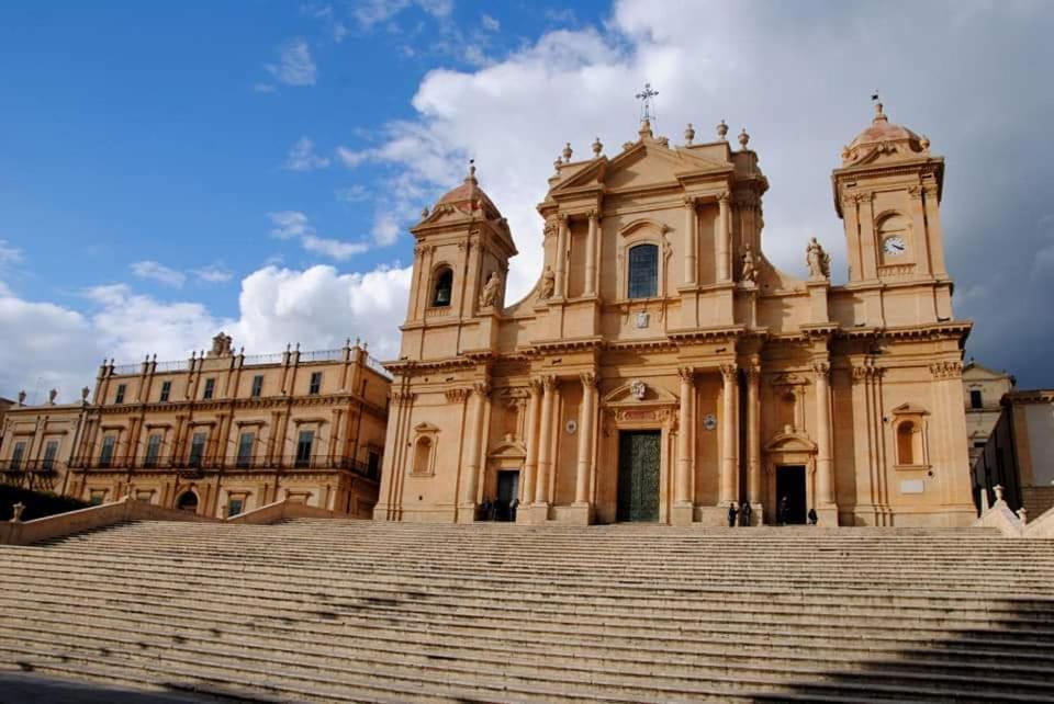 Casa Vico Lepre Villa Noto Exteriör bild